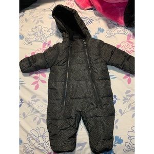BABY SNOWSUIT & CARTER SWEATER